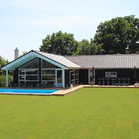 With Pool And Sauna On Duemmer, Duemmer Dummer