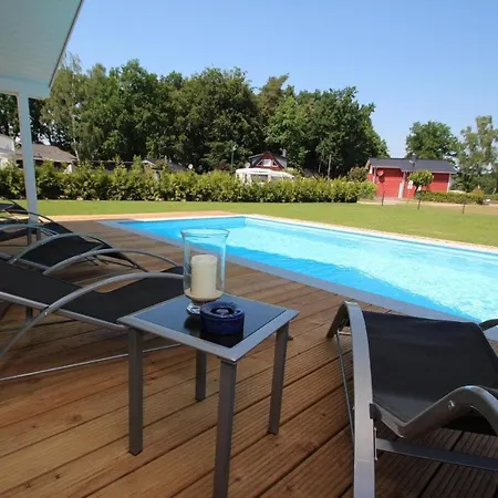 Mit Pool Und Sauna Am Dummer