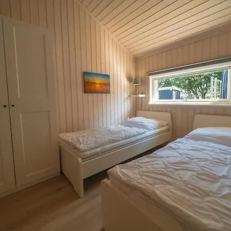 Vakantiehuis Mit Pool Und Sauna Am Dummer