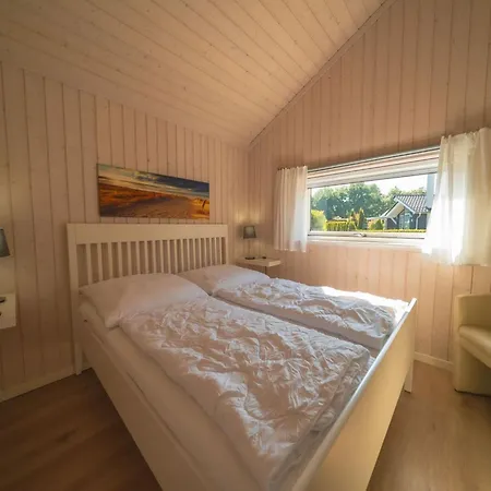 Mit Pool Und Sauna Am Feriehus *